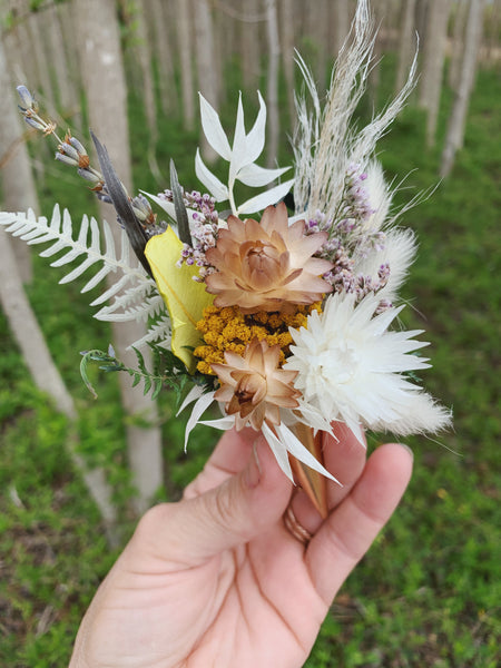 Dried Flower Boutonniere